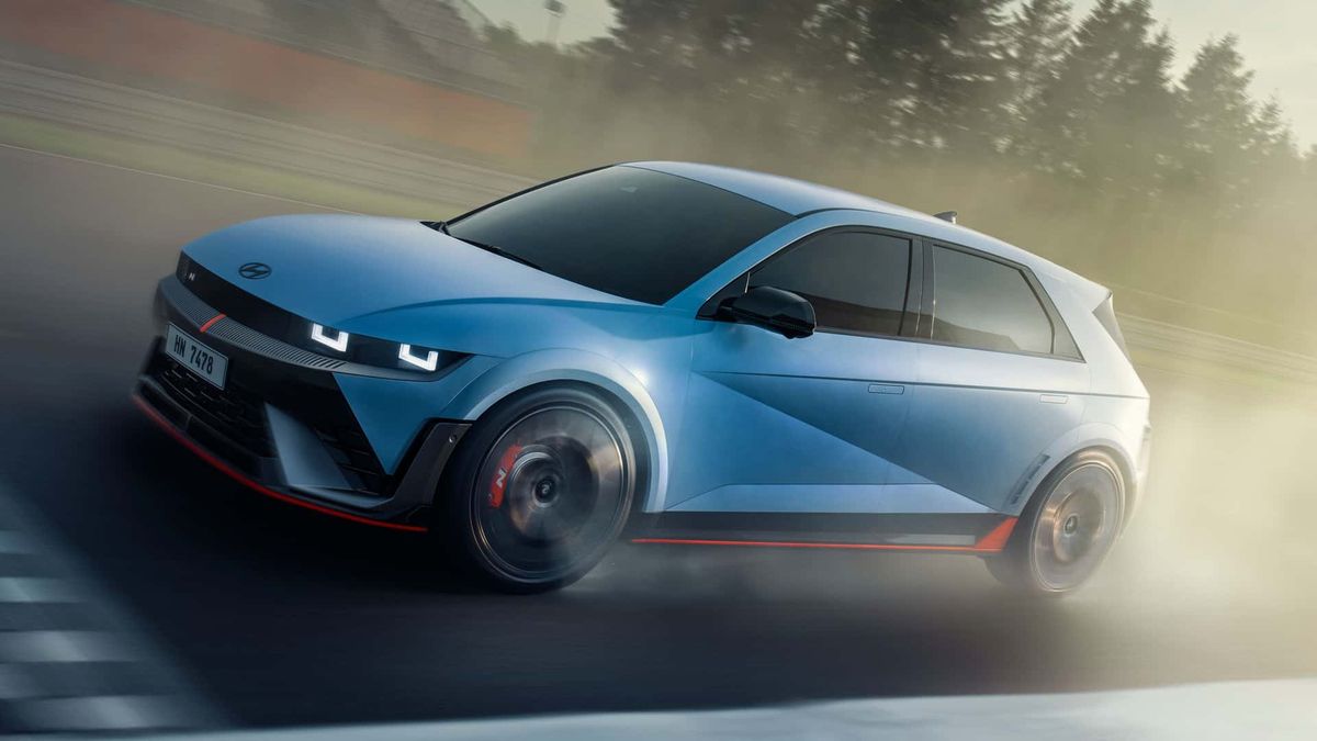 Nowy elektryczny Hyundai potrafi wydawać dźwięki jak rasowa spalinówka