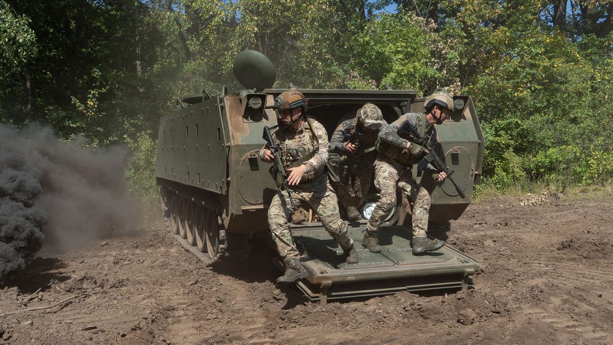 Armia Ukrainy dostanie haubice i amunicję z Grecji