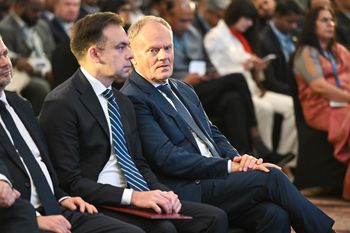 "Kończy cichą podwyżkę podatków". Eksperci o reformie PIT