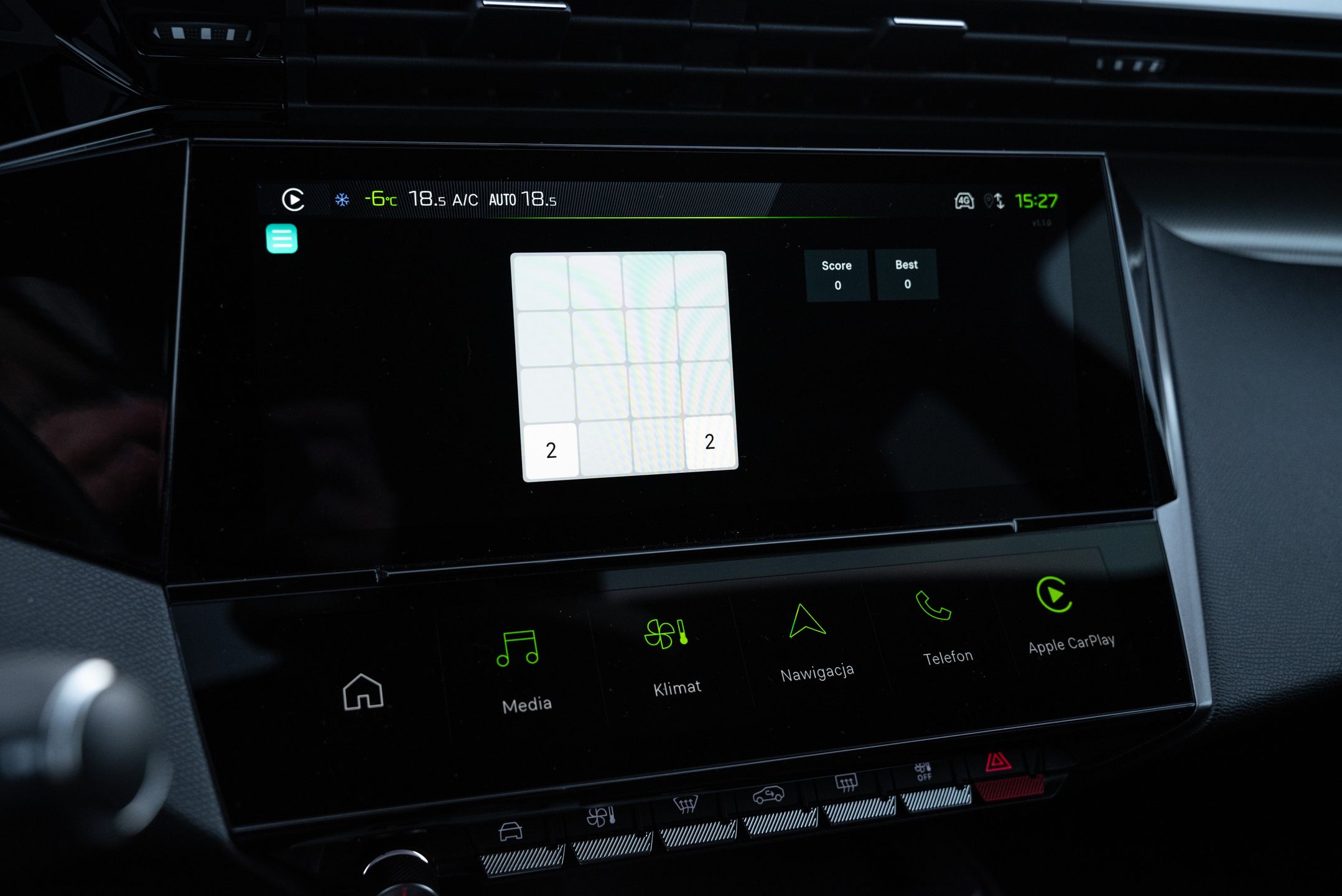 Peugeot 408 Hybrid 145