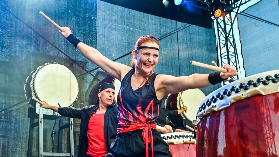 Na Starym Rynku dla bydgoszczan zagrała grupa WADOKYO.