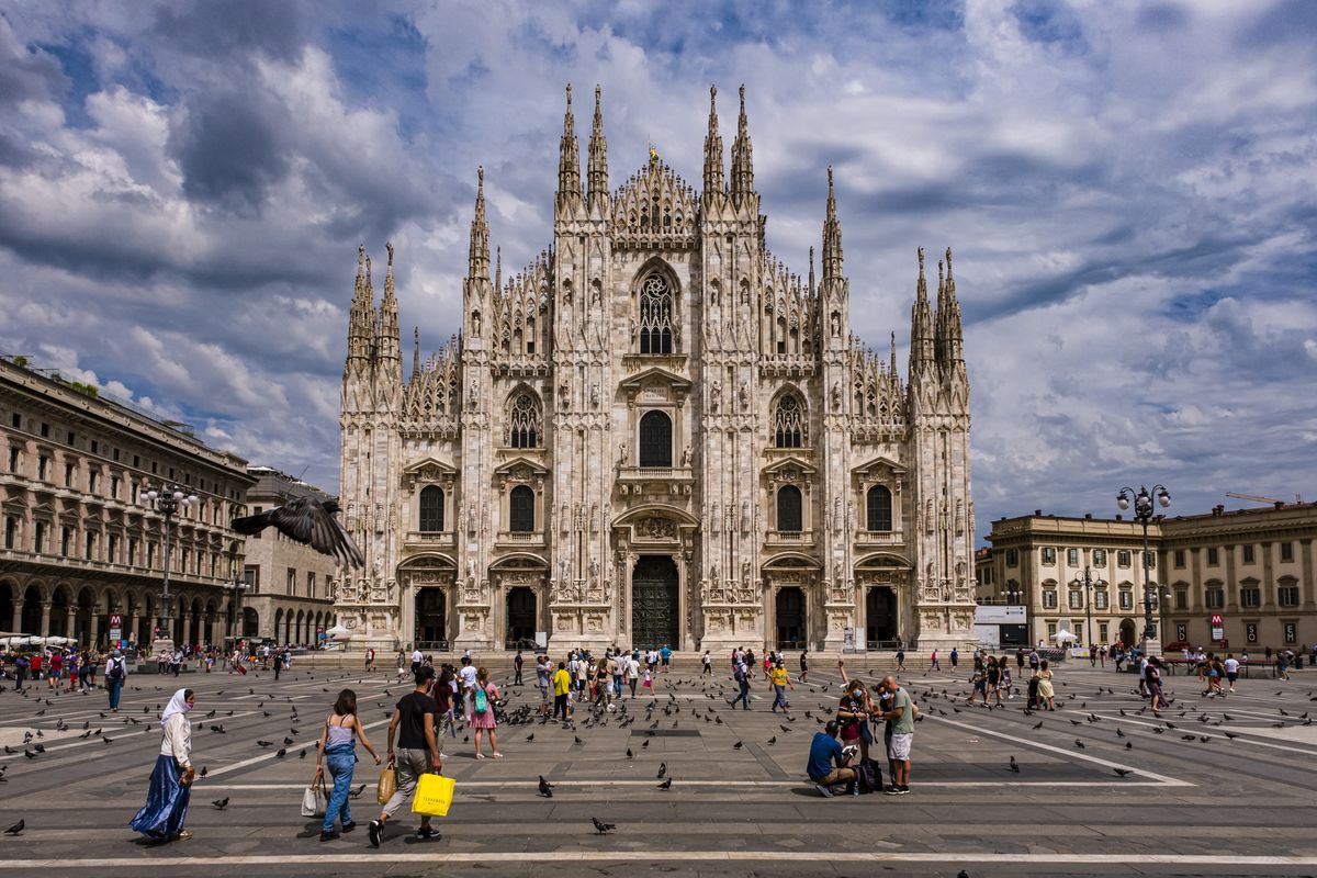 Tłumy turystów w Mediolanie. Burmistrz mówi o cudzie