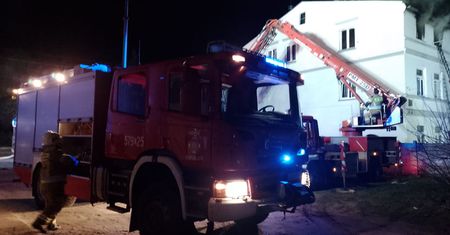 Pożar w Zduńskiej Woli. Dwie osoby nie żyją