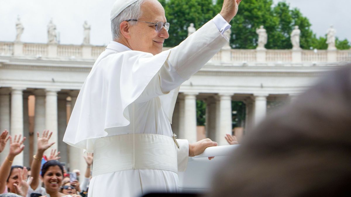 Papie? Leon XIV na swojej pierwszej generalnej audiencji na placu ?w. Piotra
Fot. Tomasz Zukowski/East News, Watykan, 21.05.2025.
Tomasz Zukowski