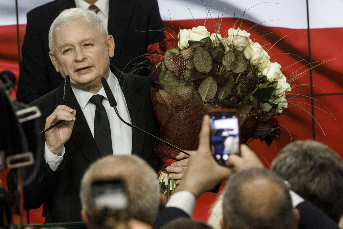Jarosław Kaczyński narzucił bardzo ryzykowną strategię uruchamiania nowych podziałów