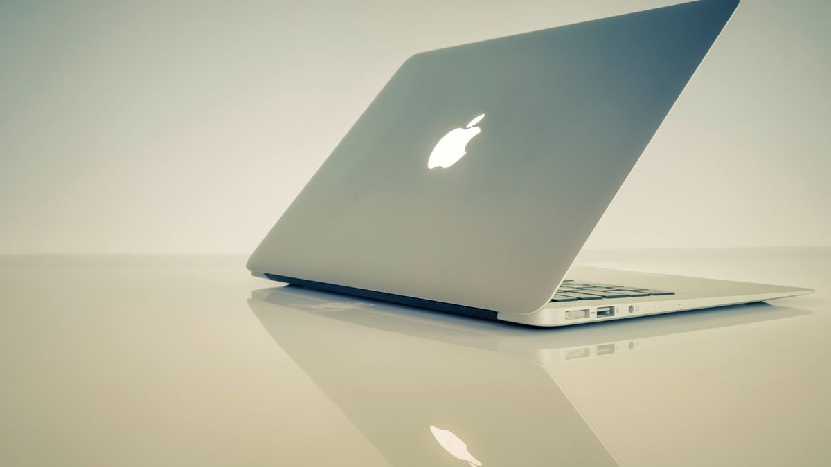 Apple testuje MacBooka z Face ID i dotykowym ekranem