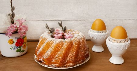 Babka wielkanocna wyrośnie wysoka i będzie wilgotna. Wystarczy trzymać się 2 prostych zasad