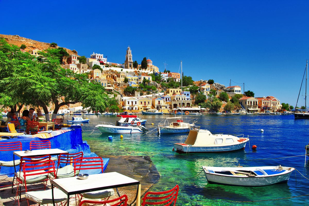 Grecja kusi rajskimi wyspami i wieloma zabytkami