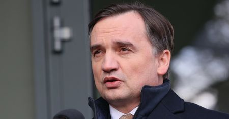 "Zagłosują przeciw koalicjantowi". Czarne chmury nad Ziobrą