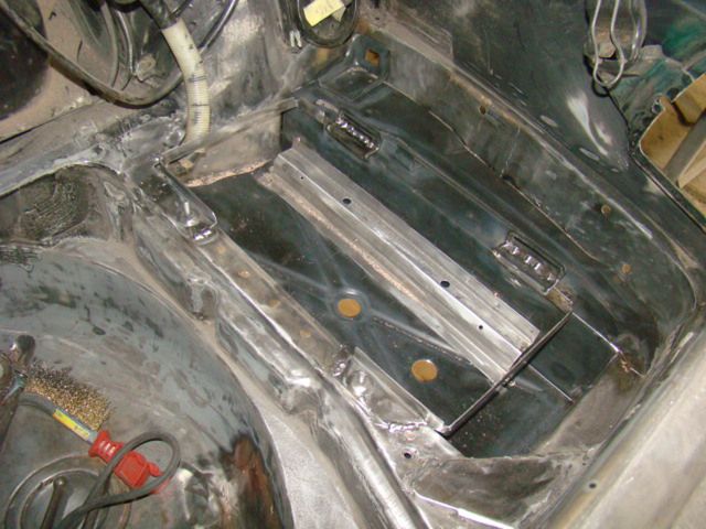 Mercedes 450 SL (R107) - blacharka bagażnika 6