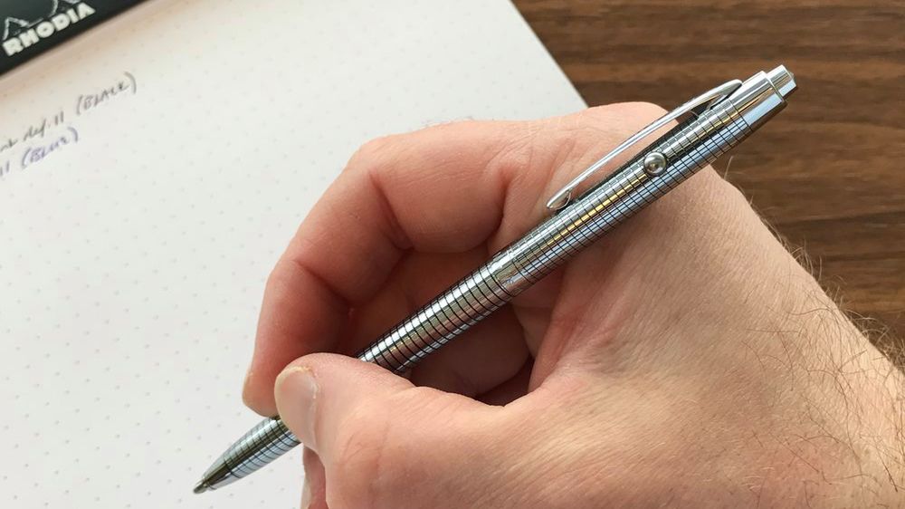 Fisher Space Pen - długopis astronautów. Cud techniki, który pisze w każdych warunkach 1