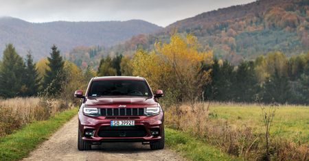 Jeep Grand Cherokee SRT: 2,5-tonowa interpretacja samochodu sportowego