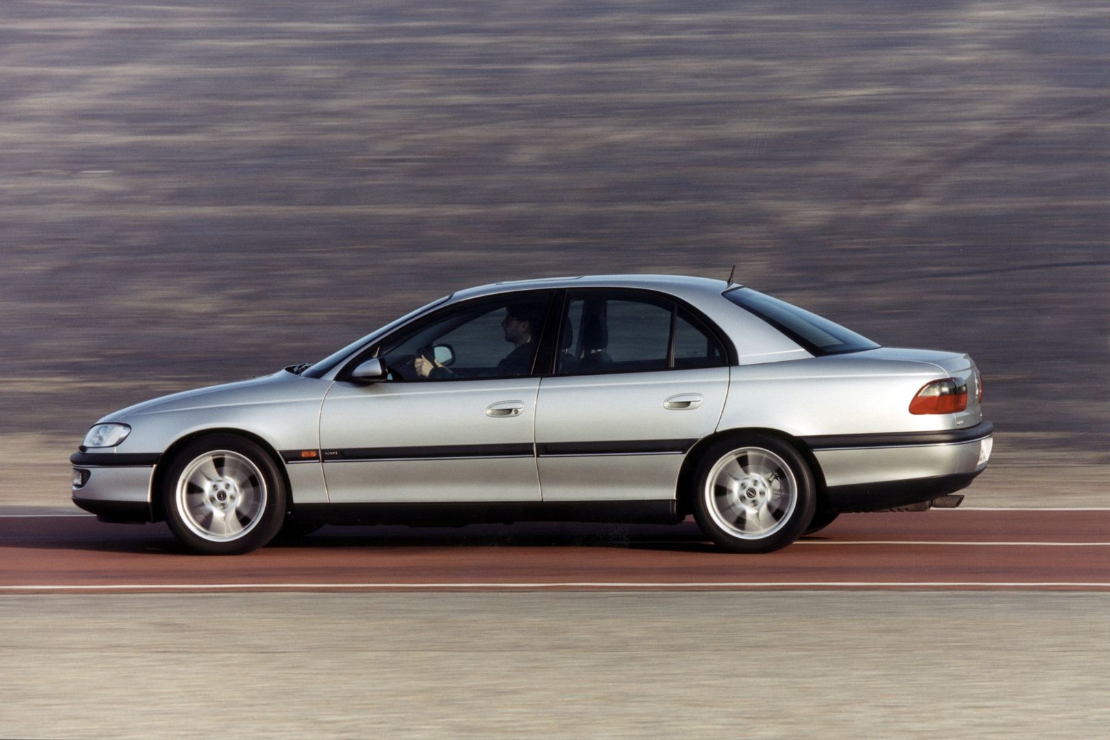 Opel Omega B