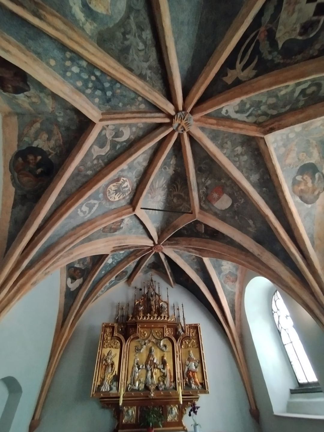 Grobowce ostatnich Piastów śląskich w kościele franciszkanów