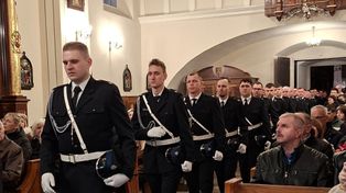 Piotrkowice: Strażacy OSP pełnili wartę honorową przy Grobie Pańskim