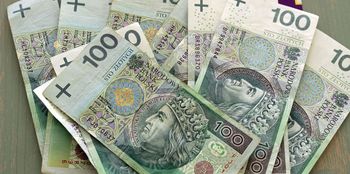 Na te przelewy uważaj w sierpniu. Bank zgłosi je do urzędu skarbowego