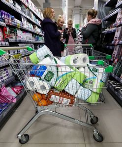Druga fala koronawirusa. Czy w sklepach zabraknie makaronu i papieru toaletowego?