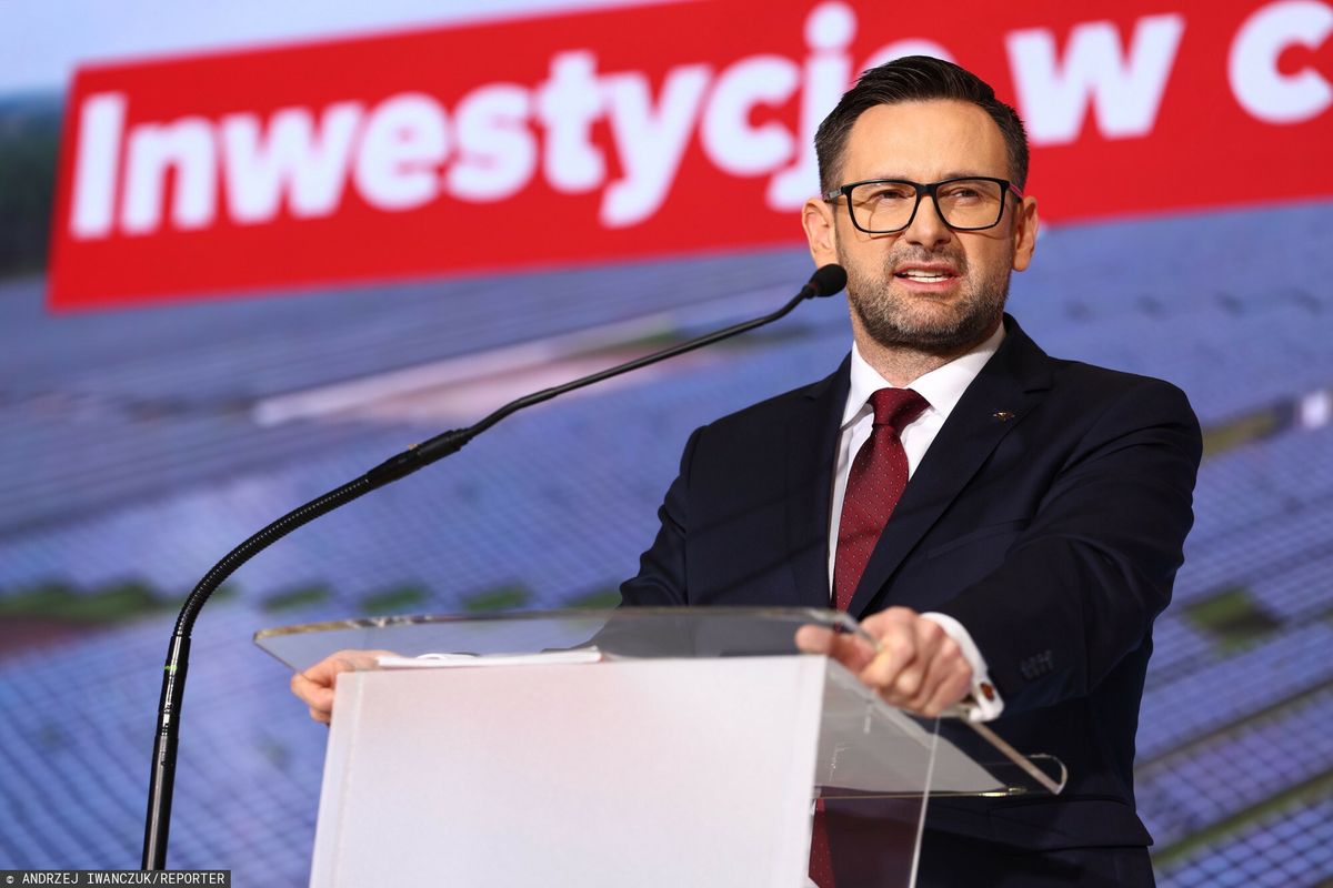 daniel obajtek, prezes orlenu, podsłuch Nowe informacje o Obajtku. Śledczy mają wiedzieć, gdzie jest