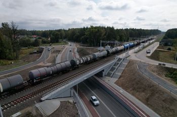 "Znaczenie szersze niż jeden przetarg". O losach Rail Baltiki zdecyduje sąd