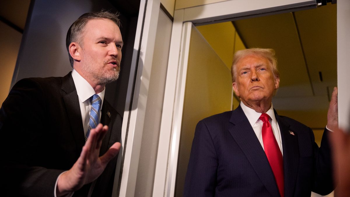 Na zdjęciu Jamieson Greer i Donald Trump