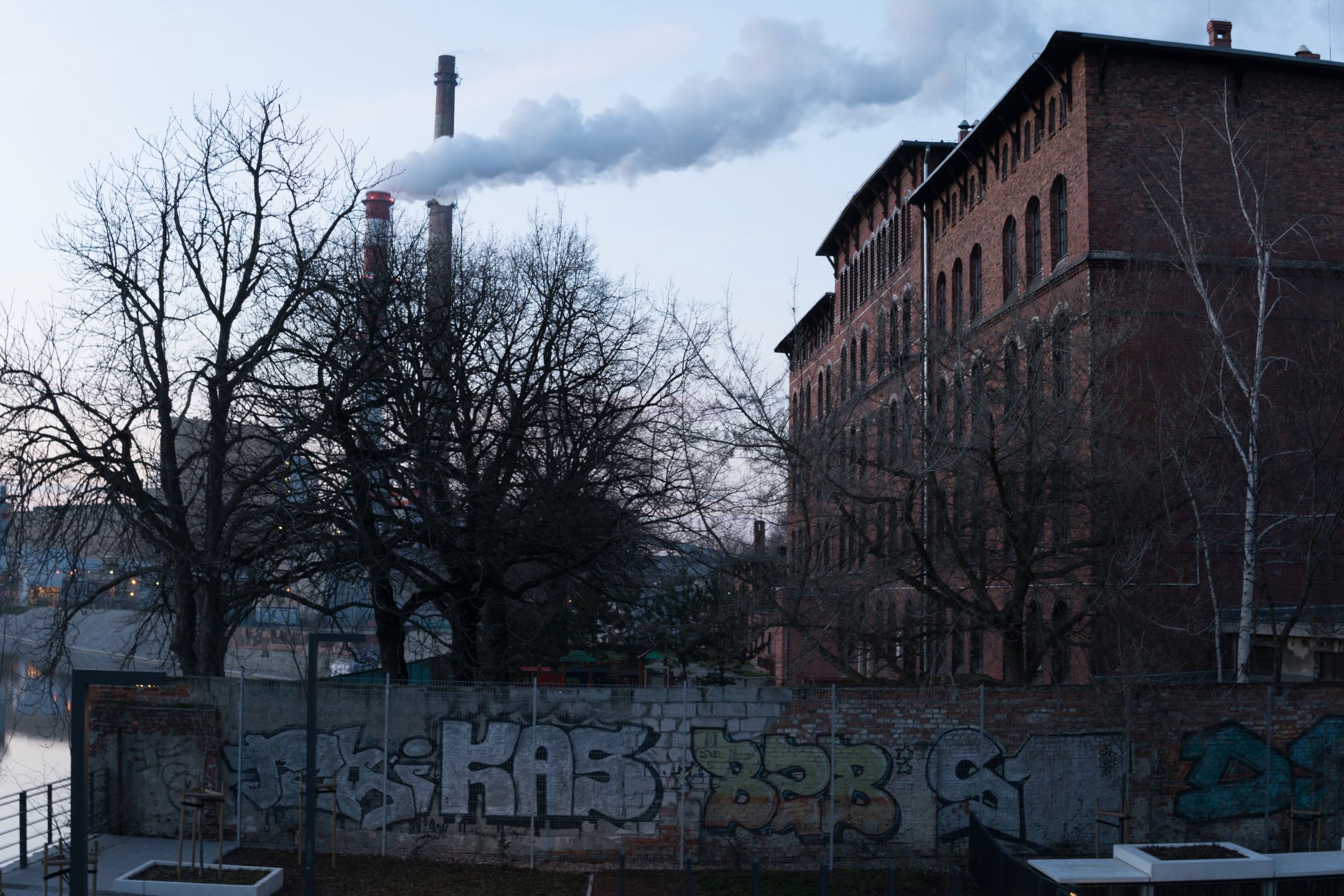 Sigma 30 mm f/1.4 DC DN - recenzja jasnego obiektywu stworzonego z myślą o bezlusterkowcach 109