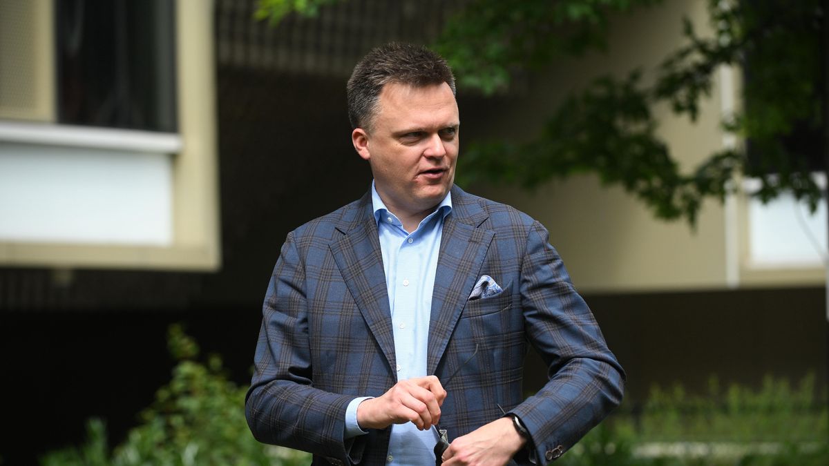 Szymon Ho�ownia
Warszawa, 28.06.2025. Przewodnicz�cy Polski 2050, marsza�ek Sejmu Szymon Ho�ownia w drodze na konferencj� prasow� po zako�czeniu Rady Krajowej ugrupowania w Warszawie, 28 bm. (doro) PAP/Marcin Obara
Marcin Obara
konferencja, polityk polityka, Polska 2050, portret, pos�anka, Rada Krajowa