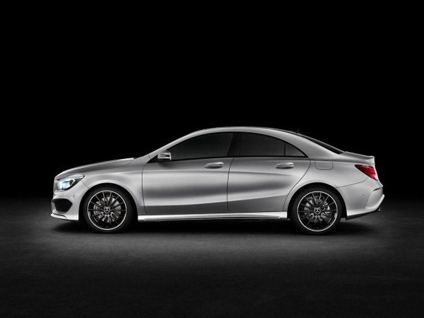 Mercedes-Benz CLA - przedłużona wersja dla Chin?