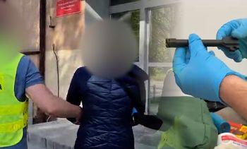 Dwie lufy Parabellum w bagażu. Podróżna tłumaczyła się "przysługą"