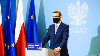 Morawiecki: zaczniemy od szczepienia seniorów. Konkretów brak