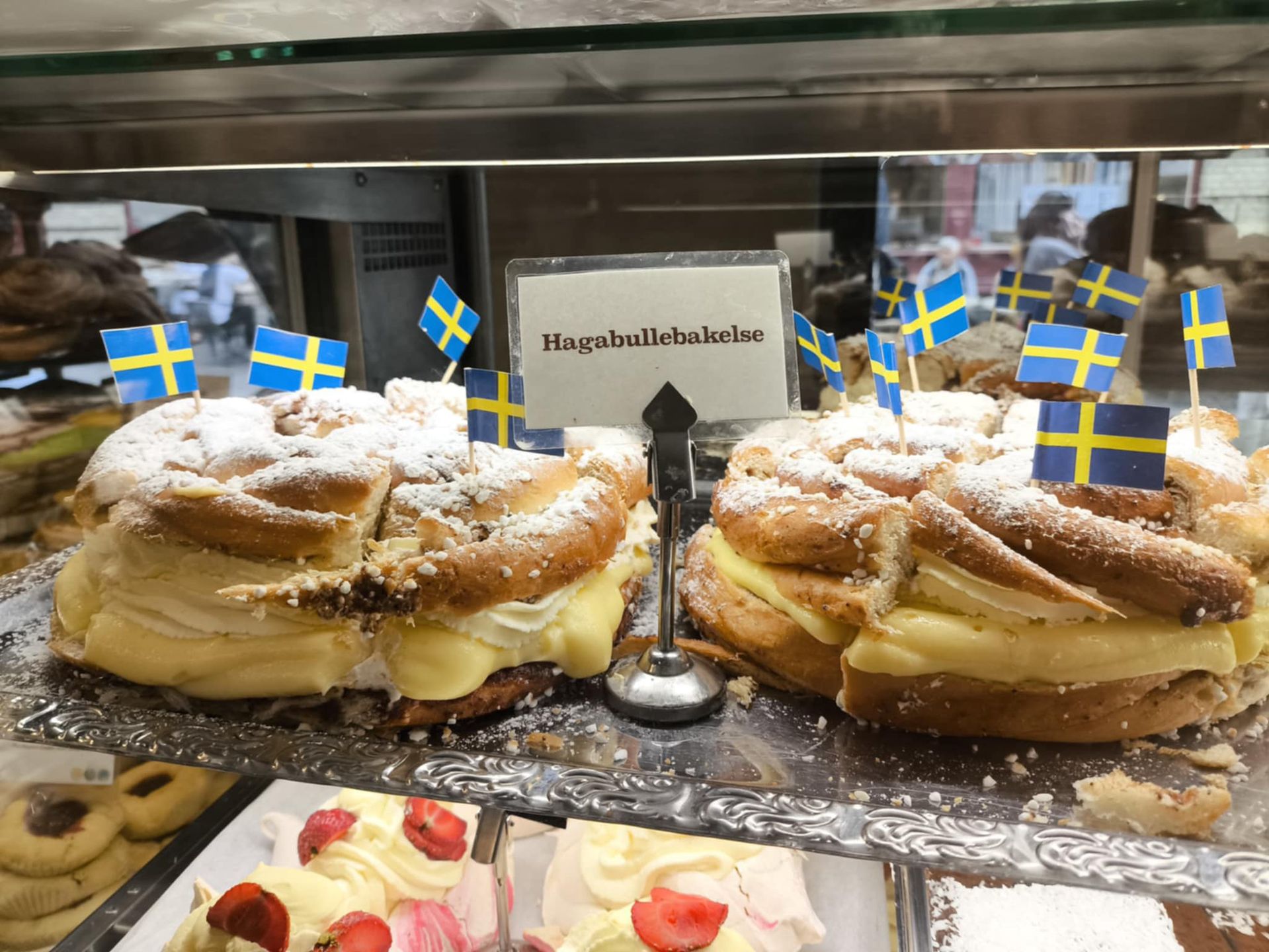 Na bazie cynamonek powstaje szwedzki torcik