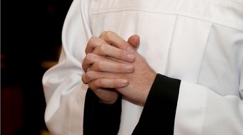 Duchowny pisał do dziecka. Zapadł kolejny wyrok ws. Dariusza G.