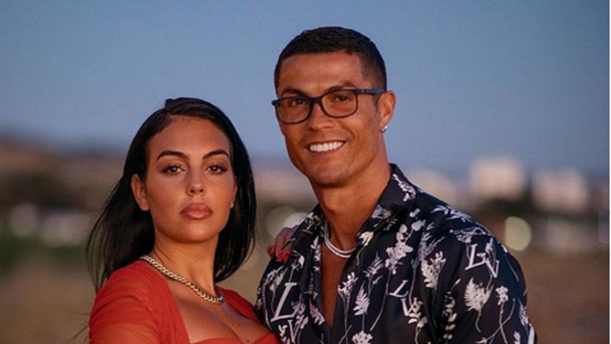 Georgina Rodriguez i Cristiano Ronaldo w prywatnym samolocie. Widok robi wrażenie!