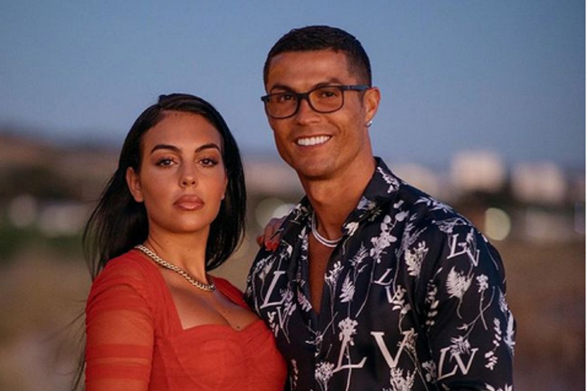 Georgina Rodriguez i Cristiano Ronaldo w prywatnym samolocie. Widok robi wrażenie!