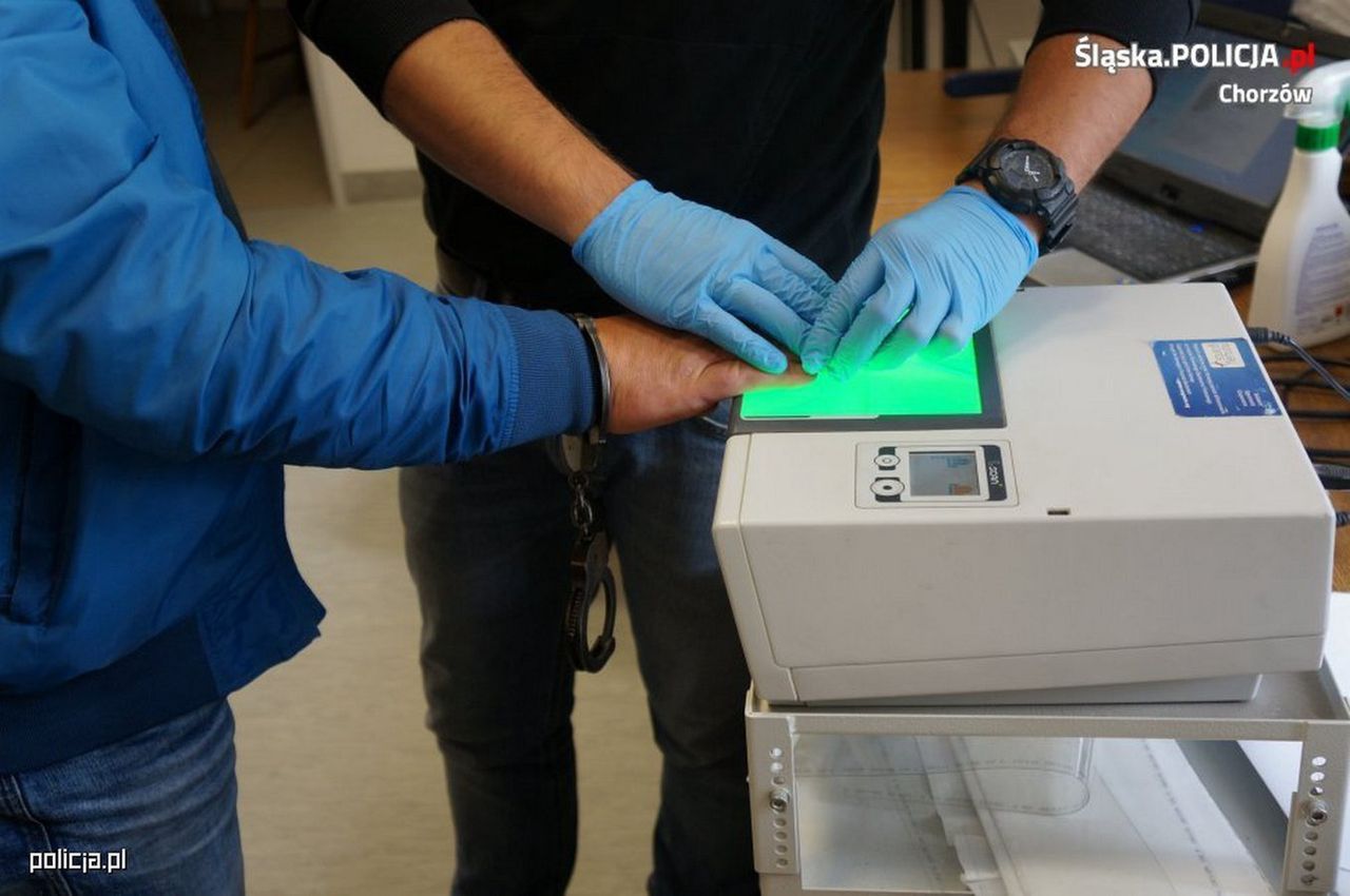 Karuzela VAT. Przekręt na kawie wart 54 mln zł. 13 osób oskarżonych