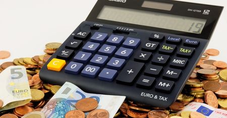 Polacy nie widzą obniżenia inflacji. Dlaczego ceny nie spadają?