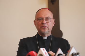Biskup gliwicki Sławomir Oder z ważną misją. Zastąpi w niej prymasa Polski abp Wojciecha Polaka