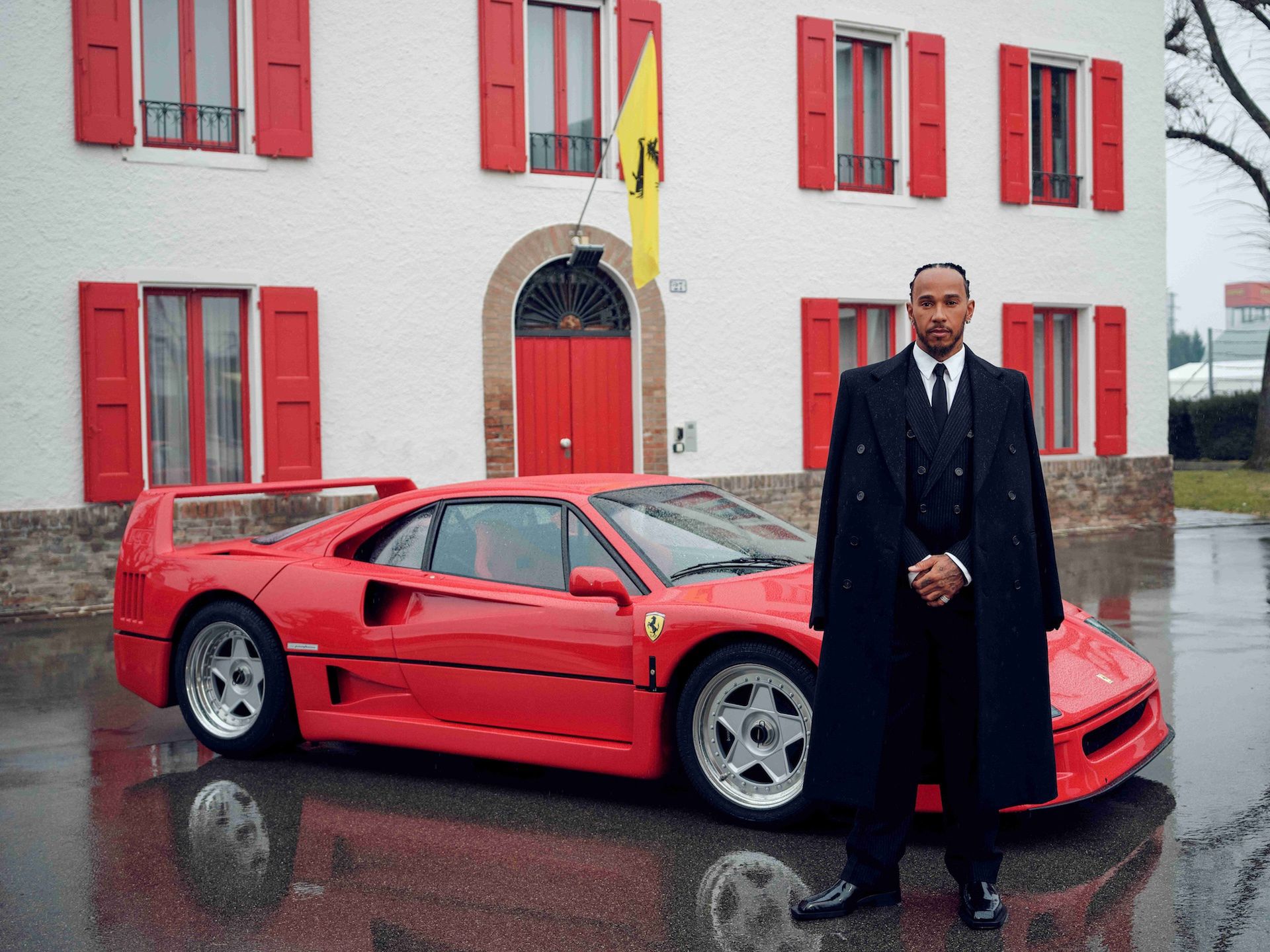 Lewis Hamilton pierwszego dnia w nowej pracy