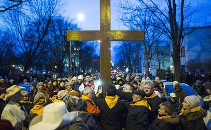 Wielki Piątek wolny od pracy? Zobacz, gdzie już dziś zaczęli świętowanie