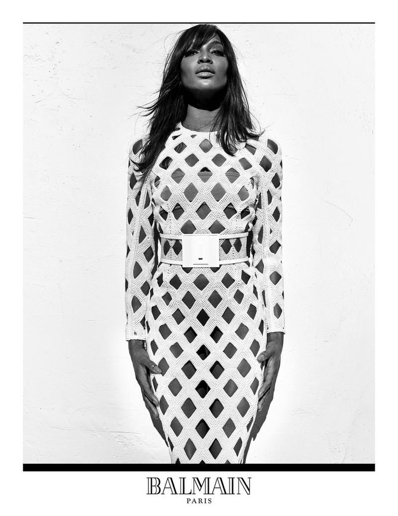 Na zdj. Naomi Campbell. Kampania Balmain wiosna-lato 2016 (fot. Steven Klein/Balmain)