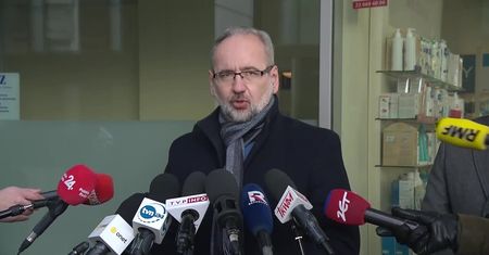 “Nie powinna odpowiadać za edukację” – minister zdrowia skomentował wypowiedź kurator Nowak na temat szczepionek