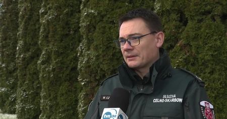 Długie kolejki ciężarówek do granicy z Białorusią. Kilkadziesiąt godzin oczekiwania.