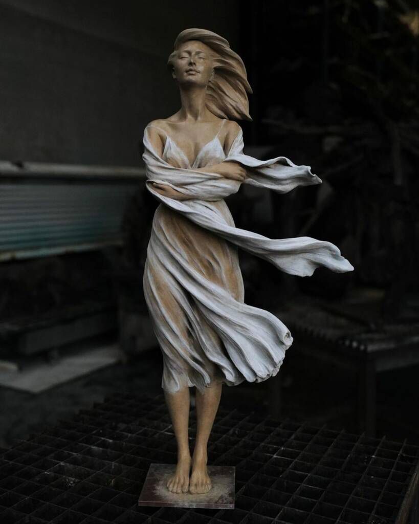 luo_li_rong_art/Instagram