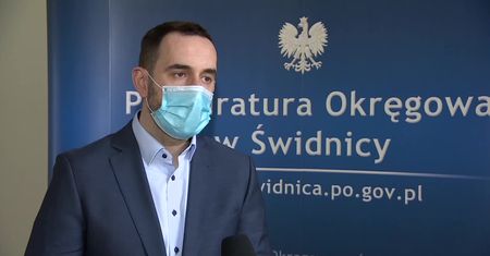 Opiekunowie 3-latki z Kłodzka odpowiedzą za zabójstwo