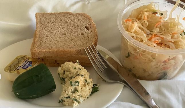 Szpitalne jedzenie, jakie otrzymała Joanna Senyszyn - Pyszności; Fot. Instagram: Joanna Senyszyn (screenshot)