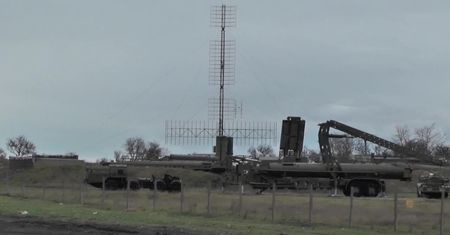 Pierwsze elementy rosyjskiego systemu rakietowego S-400 dotarły do Turcji