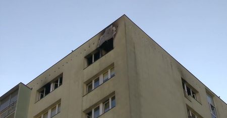 Straż pożarna ugasiła pożar w jednym z bloków na Mokotowie