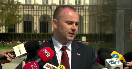 „Pan prezydent w sposób zdecydowany zakomunikował marszałkowi wolę przeprowadzenia referendum”