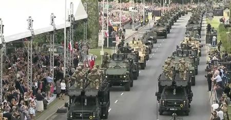 1000 żołnierzy, 200 pojazdów, 100 samolotów. Wielka defilada w Warszawie