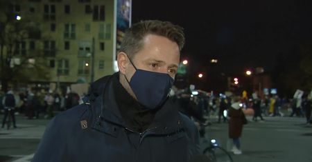 Trzaskowski: Jestem na ulicach jako gospodarz miasta, solidaryzuję się z protestującymi