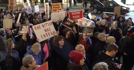 Protest w Nowym Jorku po uniewinnieniu D. Trumpa. Aresztowano demonstrantów